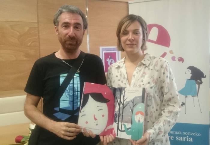 Isaak Martinez ea Liebana Goñi Etxepare sariaren irabazleak 