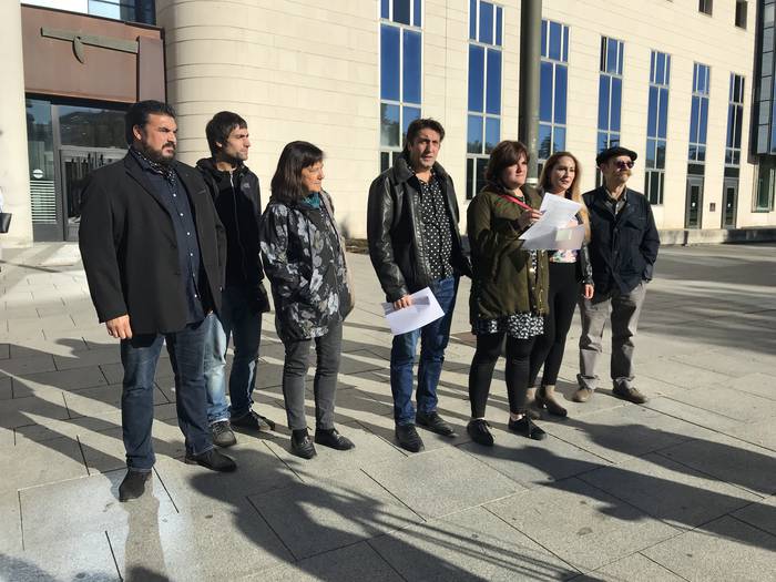 Taberna batean ijito bati sarbidea galarazteagatik salatutako atezaina absolbitu egin dute