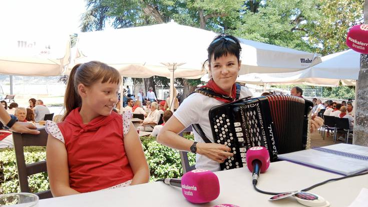 Jotaren egunean Nafarroaren jota ekarri du Jaione Olazabalek