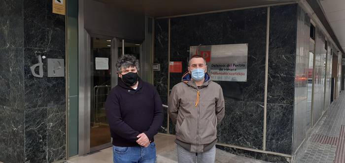 Euskaraz ikasteko eskubidea berdintasunean bermatzeko eskatu diote Arartekoari