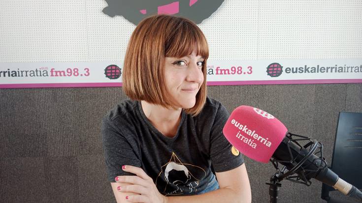Miren Mindegia: "Berri Txarrak-i esker Sarrionandiaz maitemindu nintzen nerabezaroan"