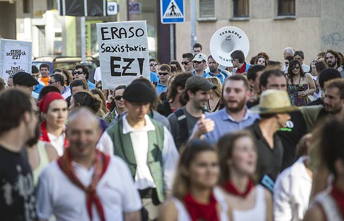 Aste honetako erasoak salatu dituzte Barañaingo jaietan