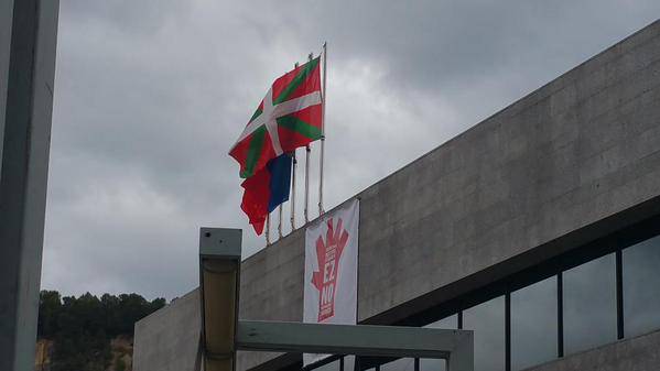 Administrazio Auzitegiak bertan behera utzi du euskarak Antsoaingo lanpostu guztietan puntuatzea