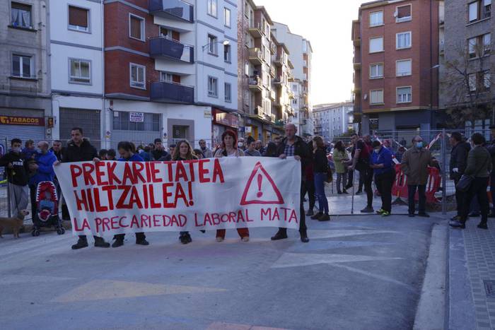 Hildako bat Arrosadian, lan istripuan