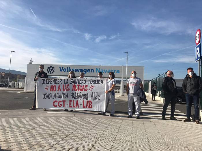 Bi orduko lanuztea eginen dute Volkswagenen ostiralean