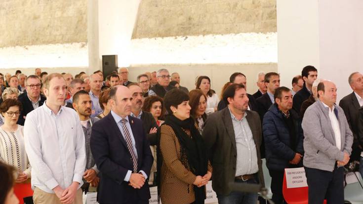 EAJk 25 urte edo gehiagoko alderdikideak omendu ditu