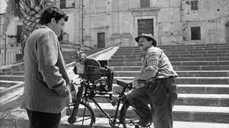 LIBURU AURKEZPENA + FILM EMANALDIA: Elio Vittorini, "Solasaldia Sizilian"