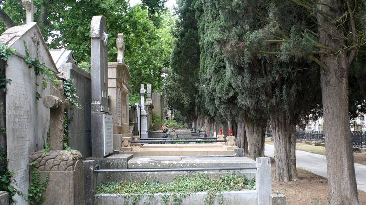 Bisitetarako San Jose hilerriko sarbidea itxi dute