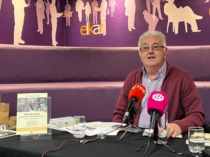 Eduardo Aizpunen "mitoa" eraitsi du Victor Moreno irakasleak bere azken lanean