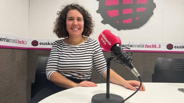 Itsaso Bakedano: "Sexu heziketak ikusi dezaketenarekin kritiko izaten irakasten die haur eta nerabeei"