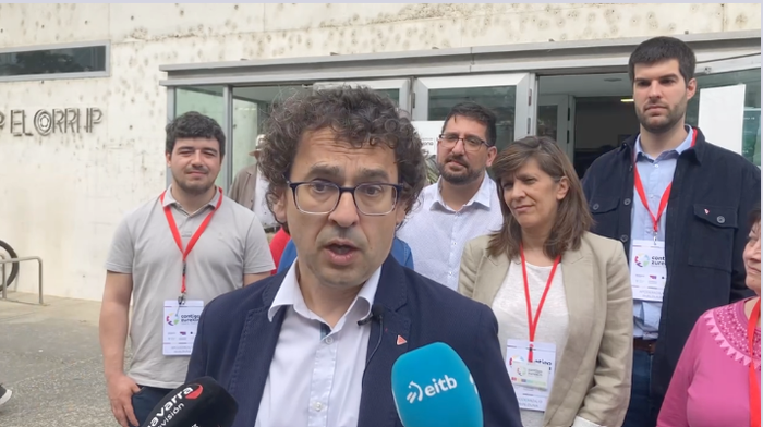 Zurekin Nafarroak “Iruñean eskuineko gobernurik egon ez dadin” bere esku dagoen guztia egingo du