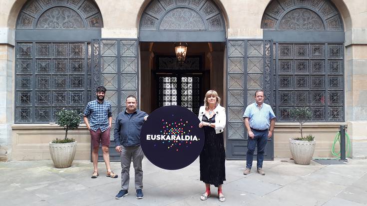 Euskaraldia Nafarroan aurrera eramateko lankidetza berritu dute gobernuak eta Topaguneak