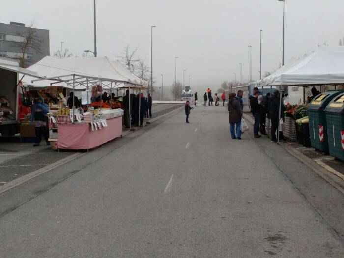 Azoka tradizionala Sarrigurenera itzuliko da larunbatean