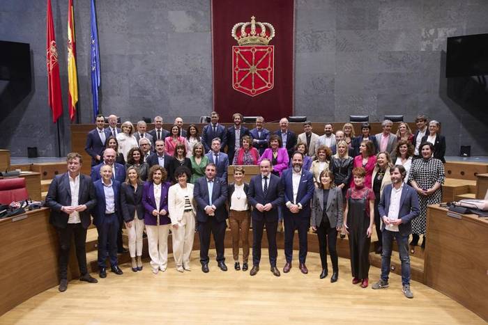 UPNren gainbehera eta bloke aurrerakoiaren mantentzea aurreikusten du CISek Nafarroako Parlamenturako