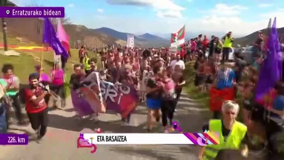 Besarkada batek lotu ditu Korrikan bi Nafarroak