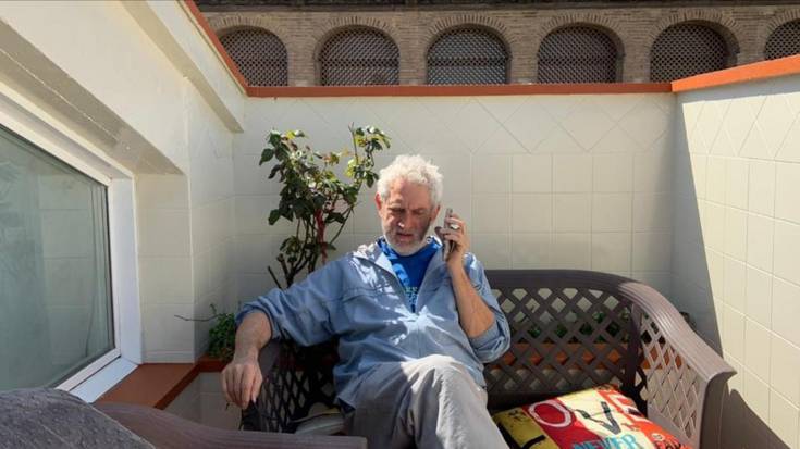 "Etxean gelditzeko etxea behar duzu"