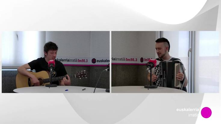 Burutik taldeak ‘Zerua eta zorua’ EPa aurkeztu du