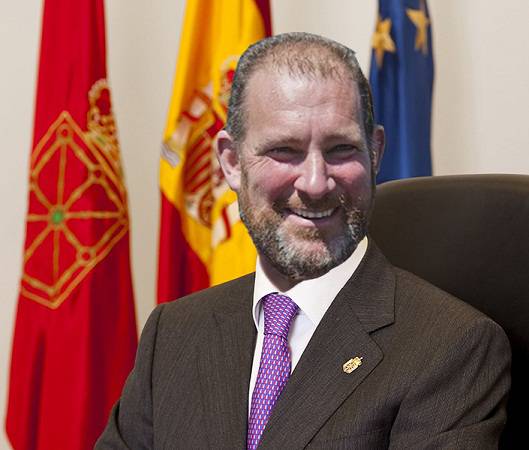 Iñaki Perurena balizko foru presidente, aldaketaren aldeko zein kontrakoek berdinduz gero, Nafarroak funtziona dezan