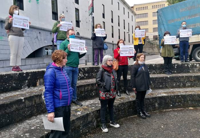 Hezkuntza Ituna betetzeko exijitu diote sindikatuek gobernuari