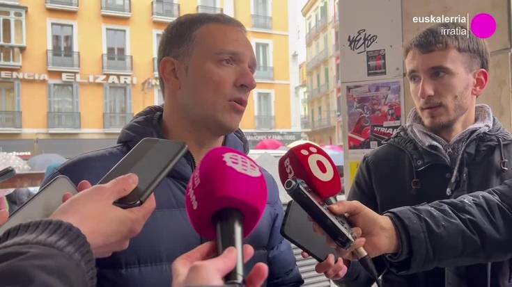 Mitxel Lakuntza (ELA): "Zerbitzu publikoak indartzeko lana ez du hasi ere egin Txibitek"