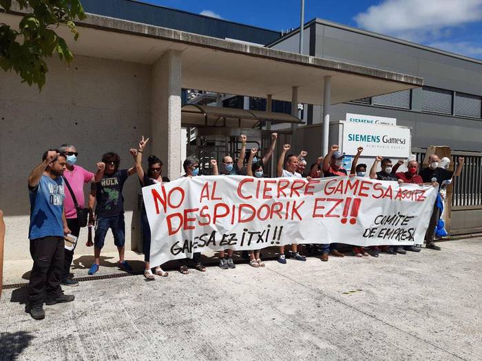 Gamesako enpresa batzordeak lanuzteak eta manifestazioak iragarri ditu lantegia ixtearen aurka