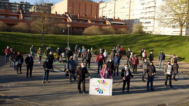 Iñigo Gonzalez (Herrigunea): “Lokal berrian noiz sartuko garen zehaztea nahi dugu, baina afera luzatzen ari da Barañaingo Udala”