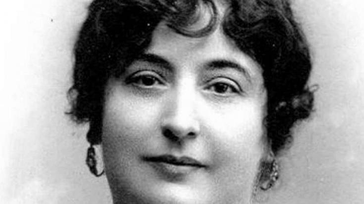 Carmen de Burgos, kazetari aitzindaria eta errebeldea