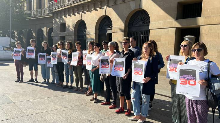 Sindikatuek Mugimendu Feministarekin batera erregistratu dute azaroaren 30erako greba deialdia