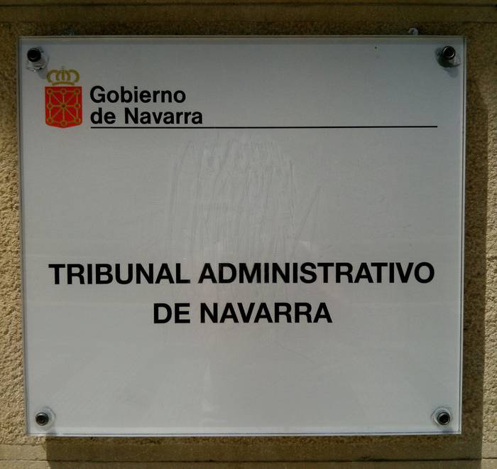 Nafarroako Administrazio Auzitegia, Uharteko Udalaren aurka?