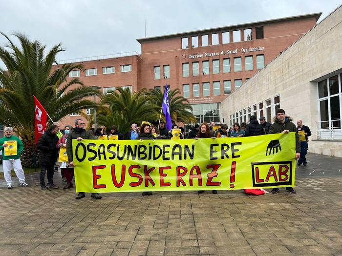 Osasunbidean euskaraz aritzeko eskubidea aldarrikatu du LABek