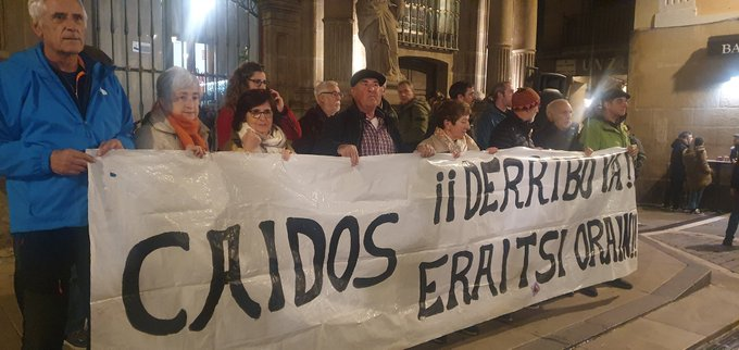 Erorien Monumentua eraistea da bide bakarra memoria elkarte gehienen ustez