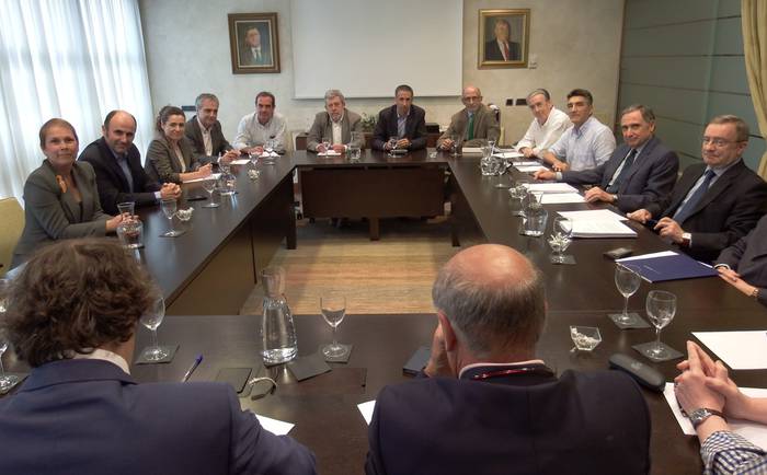 Geroa Baik "elkarlanera" deitu du patronala, enplegua sortzeko