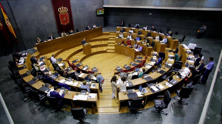 Ekainaren 16an eginen dute parlamentua osatzeko ekitaldia