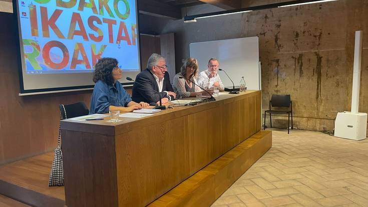 Euskararen estatus juridiko desberdinetatik tiraka