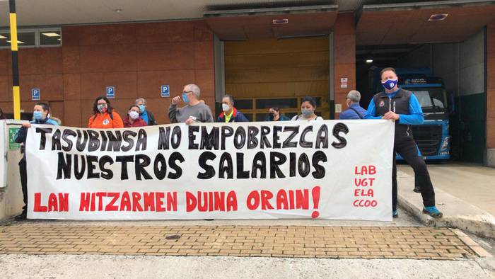 “Lan hitzarmen duin bat” eskatu dute Tasubinsako langileek