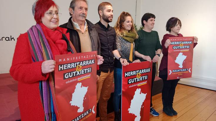 Dekretua gobernuaren “supremazismoaren” erakusle dela salatu dute ELA, LAB, STEILAS eta ESK sindikatuek