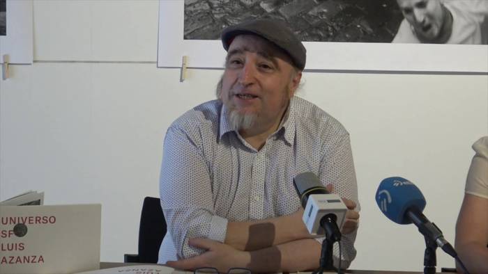 Luis Azanza argazkilari iruindarra zendu da