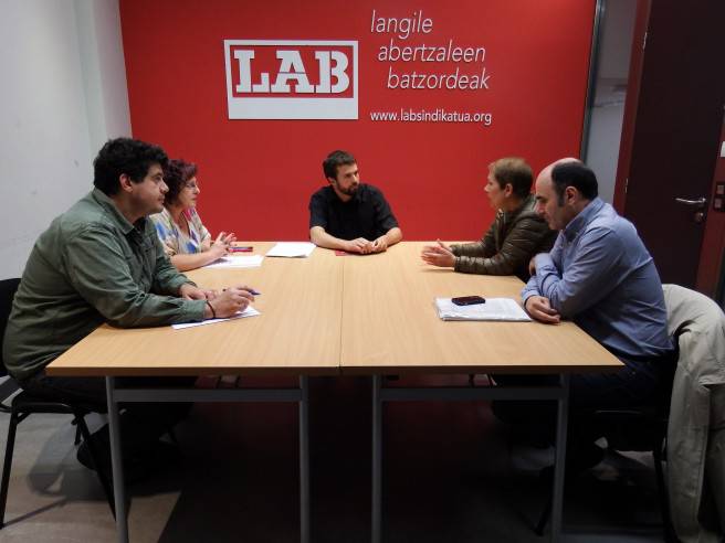 Enpleguaren alde eta pobreziaren aurka borrokatuko dela agindu dio Gero Baik LABi