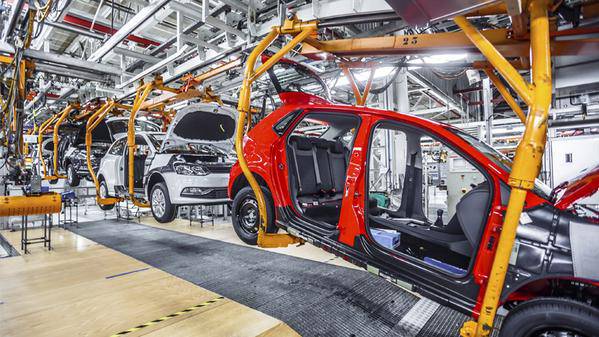 VW Nafarroako enpresa batzordeak elkarretaratzea deitu du astelehenean auto sektorearen alde