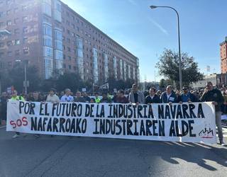 Milaka herritar industriaren defentsan