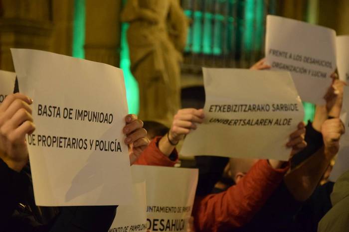 Bost kide epaituko dituzte Iruñeko Jarauta kaleko etxegabetze baten kontura