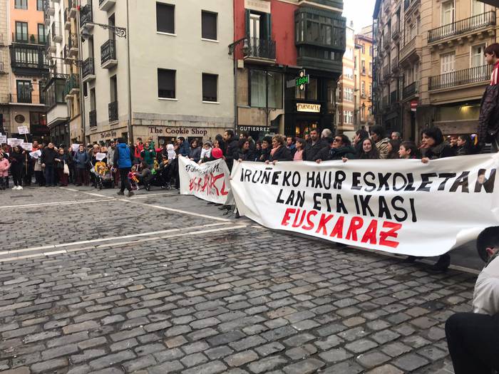 Euskarazko murgiltze eredua ezabatu nahi du Navarra Sumak
