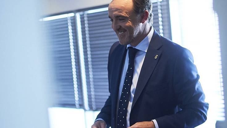 Esparzak PSNrekin koalizio gobernu bat sortu nahi du; Txibiteri presidenteordetza eskaini dio