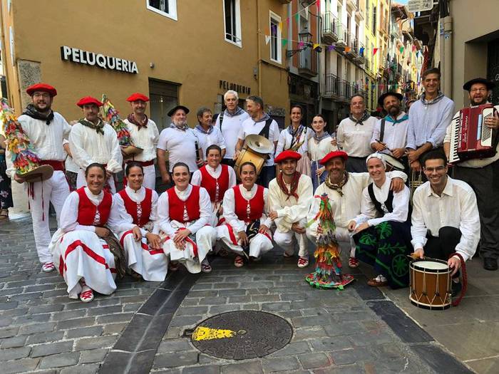 Ortzadar fanfarrean eta dantza taldean izena emateko epea zabaldu dute