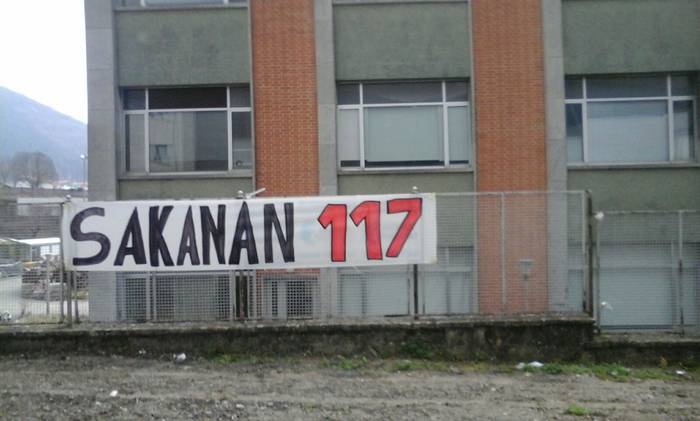 Argitu da 117 zenbakiaren atzean dagoena: Sakanan torturatuak izan diren bizilagunak dira