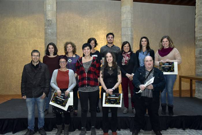 Etxeberria, narrazioan; Majuelo, poesian; eta Zelaieta, bertso-paperetan, irabazle