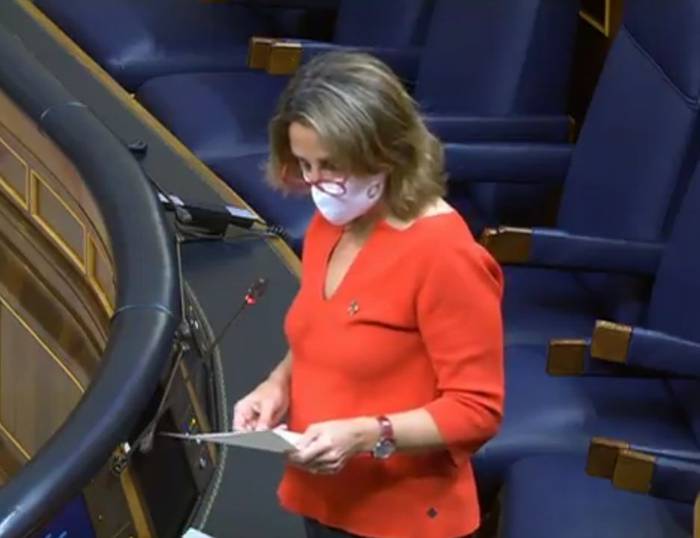 Esa handitzeko lanak gelditzeko agindua eman izana gezurtatu du Ribera ministroak