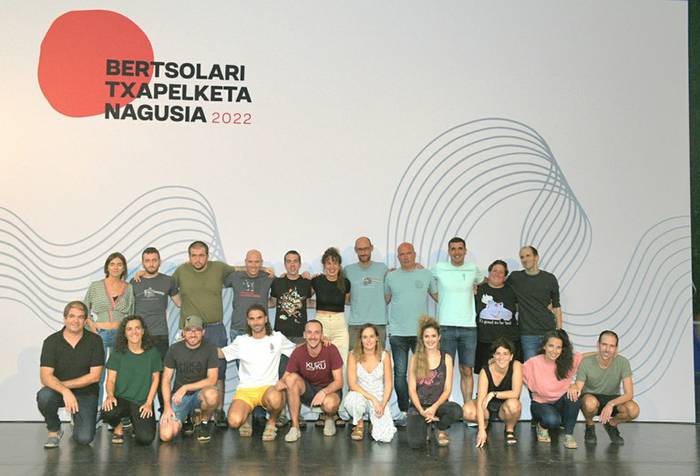 Bost nafar ariko dira Bertsolari Txapelketa Nagusian