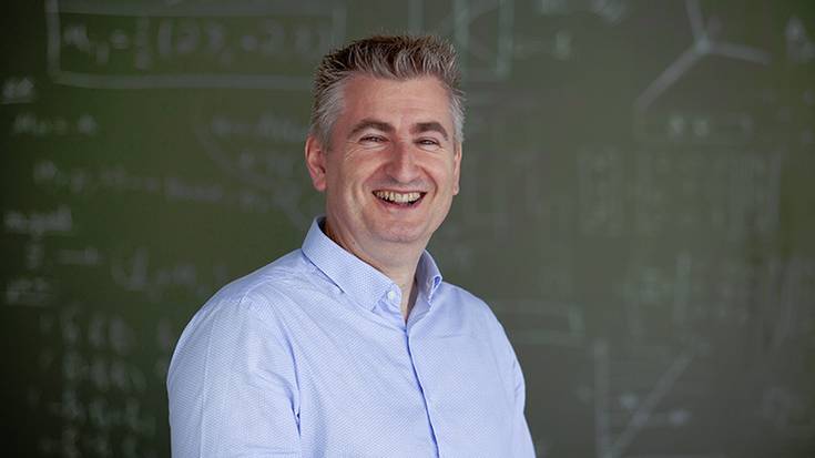 Javier Aizpurua (Basque Quantum): "Munduko ordenagailu kuantiko puntakoena Euskal Herrian egongo da udazkenetik aurrera"