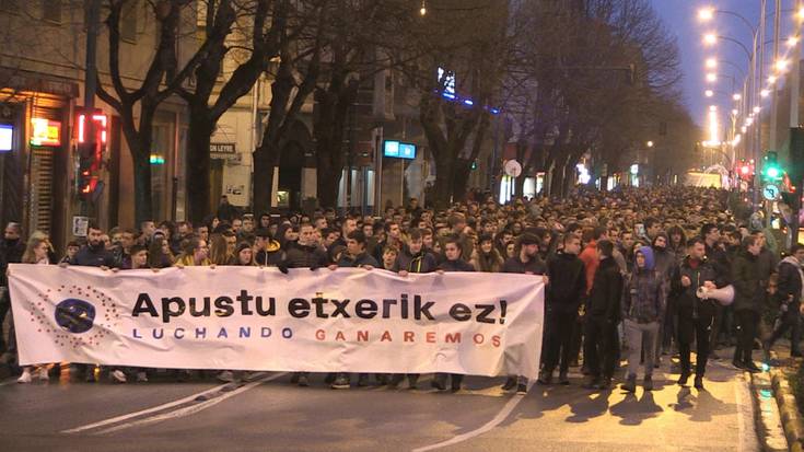 Beste urtebetez mantenduko dute apustu etxeei lizentzia berriak ematea galarazteko luzamendua